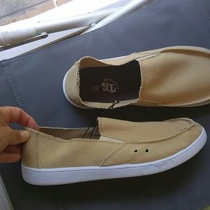 🌟NWOT-O.T.Revolution🌟